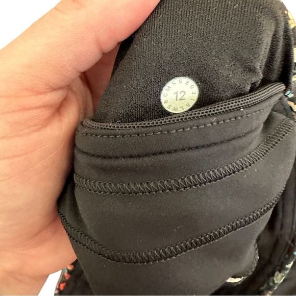 Lululemon Wake & Train 28” Leggings Black/Flowerescent Multi size 12 - Picture 7 of 8